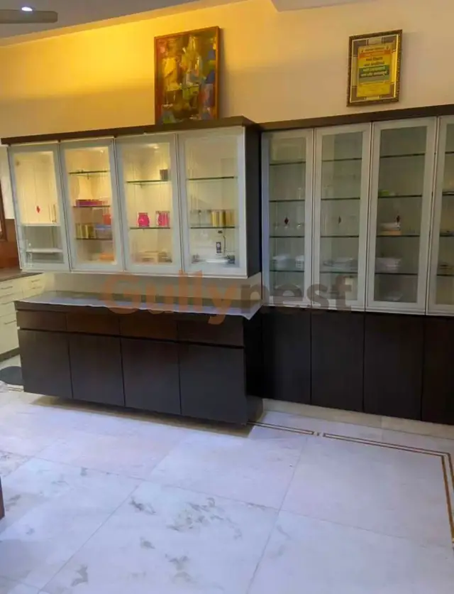 2 BHK Flat in Queens road