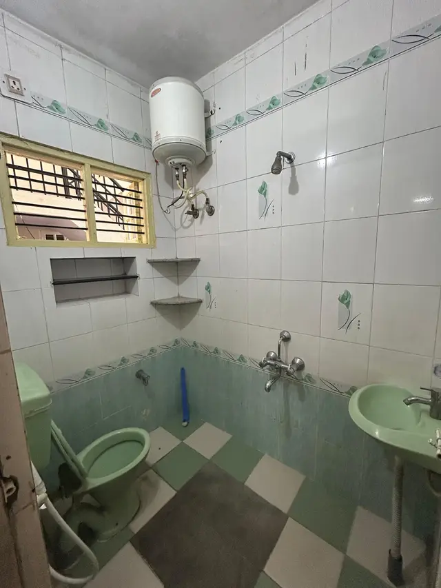 2 BHK in Tavarekere