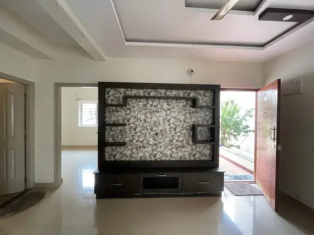 Semi Furnished 3 BHK Villa in Peninsula Solitaire Sarjapura