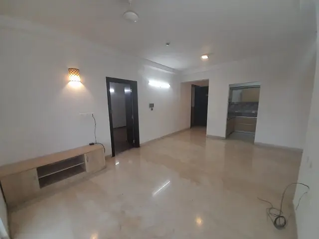 Semi Furnished 2 BHK in Prestige Misty Waters, Hebbal