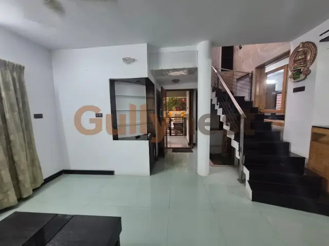 Semi Furnished 3 BHK House in Standalone Building, Munnekolal, Marathahalli