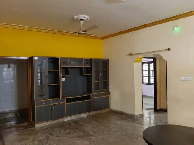 Semi Furnished 2 BHK House in Ramamurthy Nagar