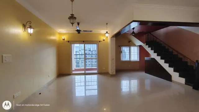 Semi Furnished 3 BHK Villa in Adarsh Palm Retreat - Bellandur