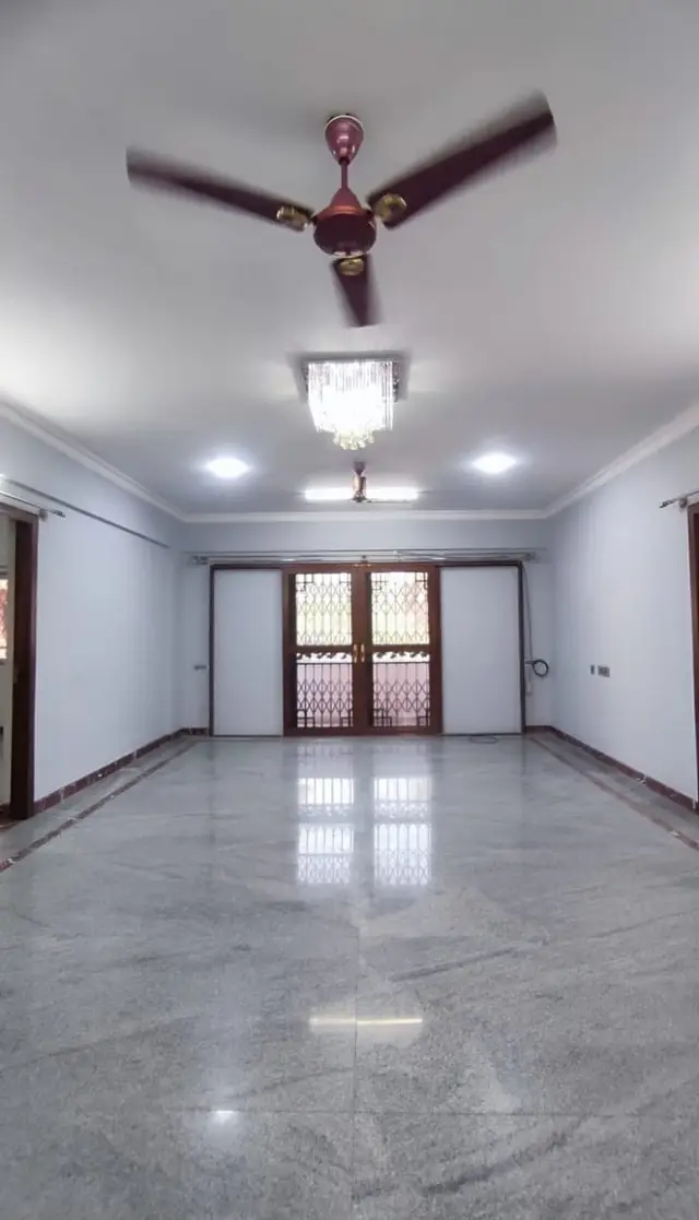 Semi Furnished 3 BHK in Standalone Building at Hennur Gardens