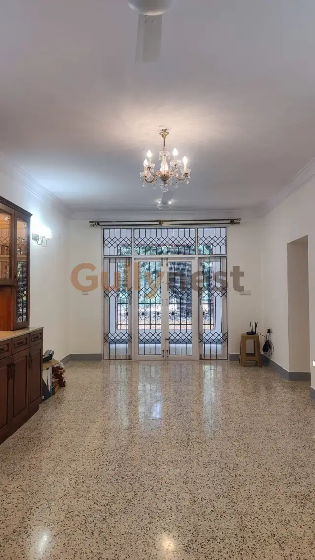 3 BHK Semi furnished Flat in Benson Town - 1200 sq ft