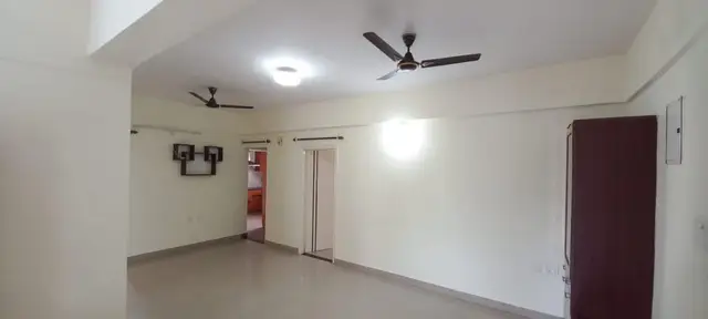 3 BHK Flat in Hosa Road