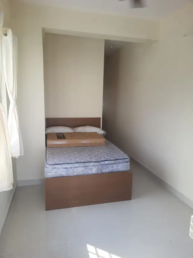 Room in Doddanekkundi