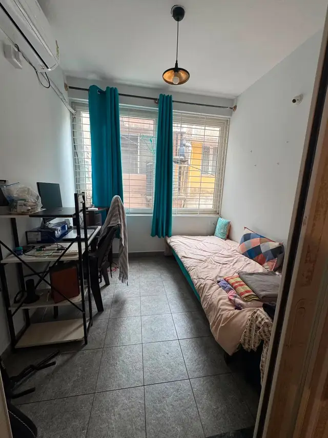 Room Available in a Spacious 3BHK Duplex in Jeevan Beema Nagar
