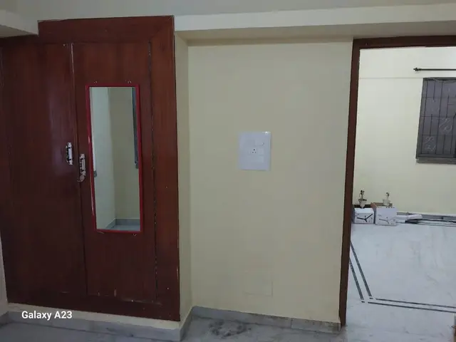 2 bhk near by 80ft road, New Thippasandra,